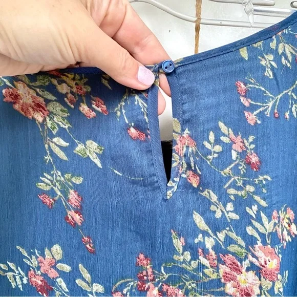 Prairie boho vibe floral flowy blouse w cold shoulder shabby chic feminine feel - Picture 12 of 15